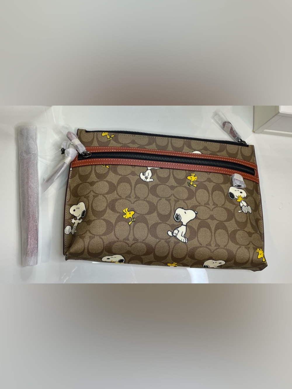 NWT Coach X Peanuts MEN'S Carry All Pouch In Signature Canvas With Snoopy CE712